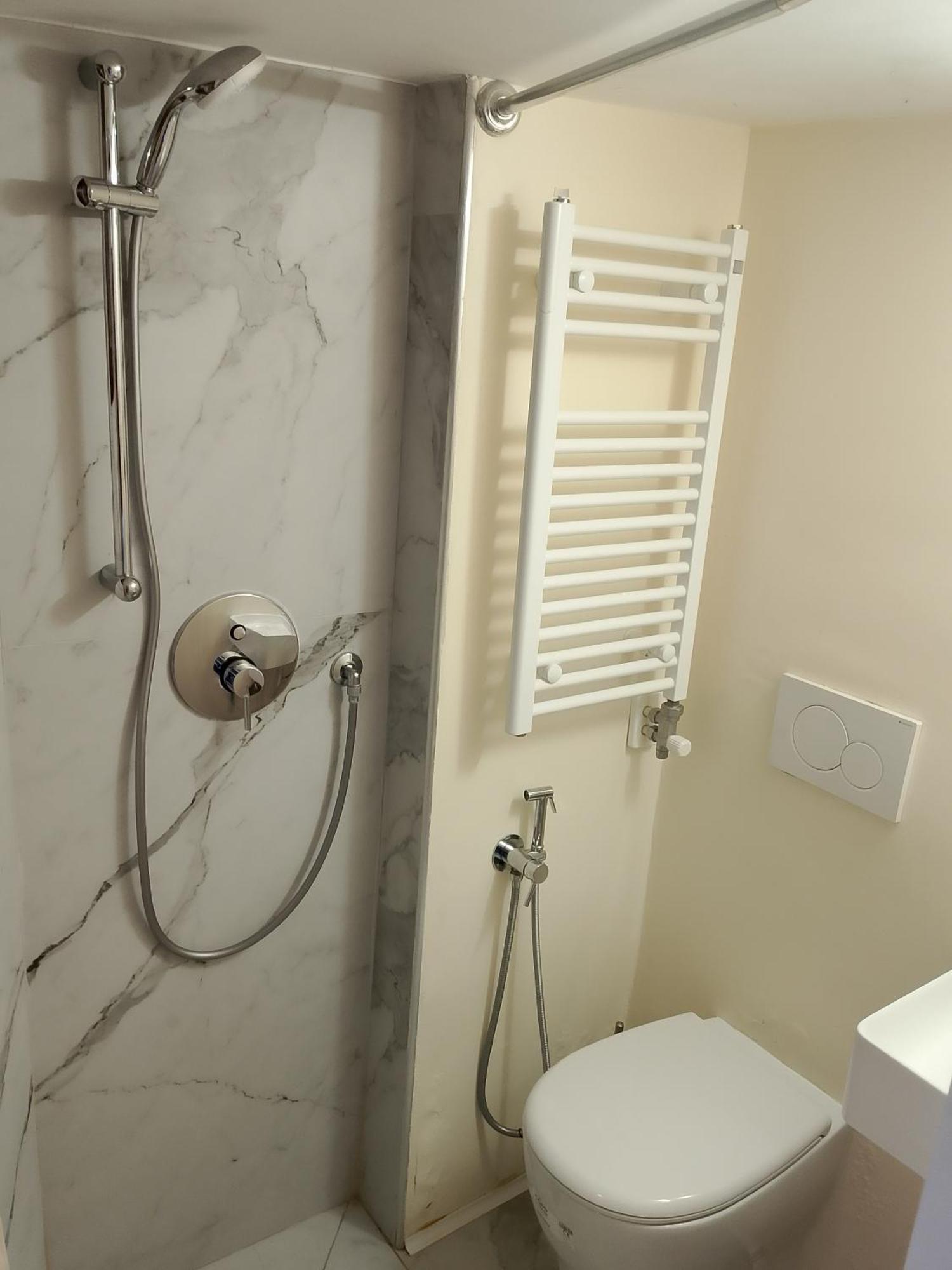 Castello Apartment *